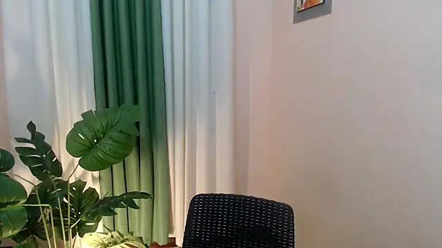 annathompsonxx online show from 09/30/25, 12:37