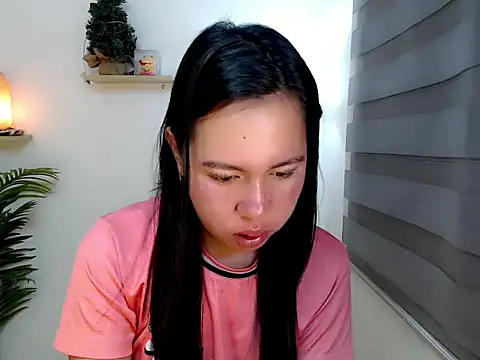 kimbratx online show from 10/28/25, 10:12