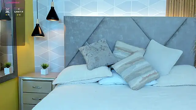 Jade Whisper online show from 11/20/25, 01:28