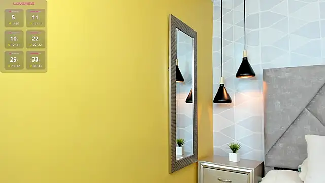 Jade Whisper online show from 12/04/25, 01:26