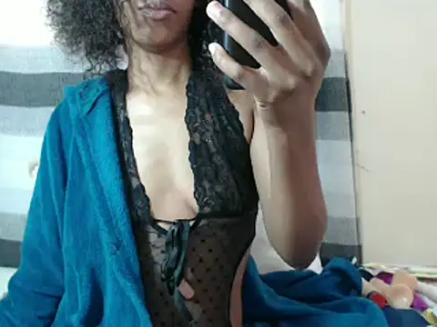 Snapshot of Sexsexyx chatting on 01/14/25, 06:13 Sexsexyx online show from 01/14/25, 06:13