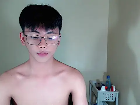 ynotyu online show from 11/05/25, 01:55