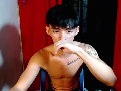 urhunky boy online show from 05/13/26, 02:20