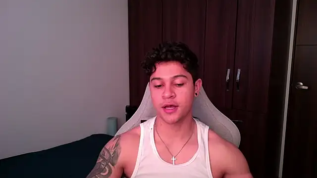 domsantiago  online show from 10/13/25, 03:01