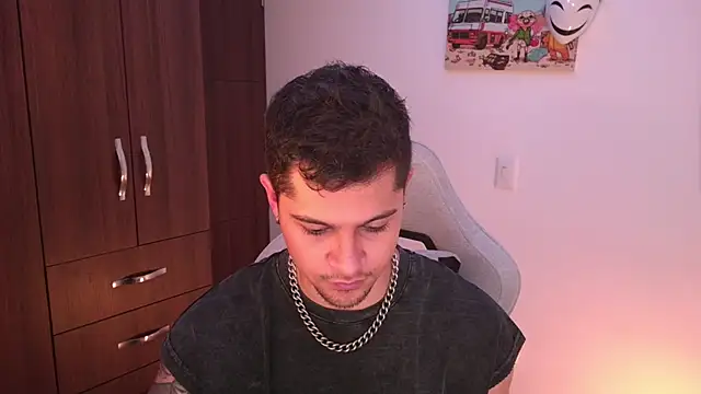 domsantiago  online show from 11/03/25, 01:29