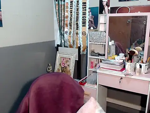 miya khali online show from 11/17/25, 12:00