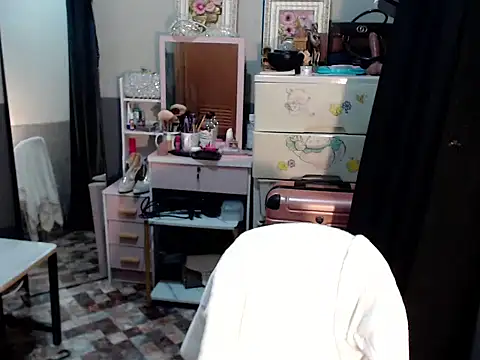 miya khali online show from 12/14/25, 08:52