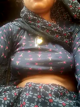 Snapshot of Hot_anjo chatting on 10/06/25, 10:34 Hot anjo online show from 10/06/25, 10:34