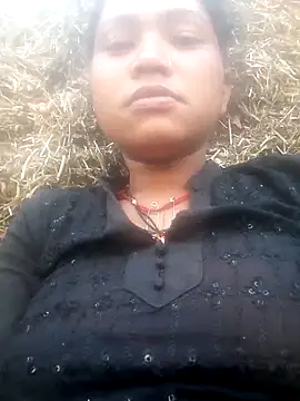 Snapshot of Hot_anjo chatting on 10/22/25, 10:04 Hot anjo online show from 10/22/25, 10:04