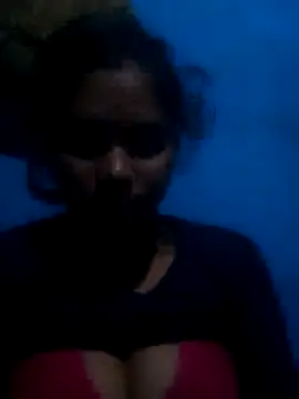 Snapshot of Hot_anjo chatting on 11/11/25, 02:50 Hot anjo online show from 11/11/25, 02:50