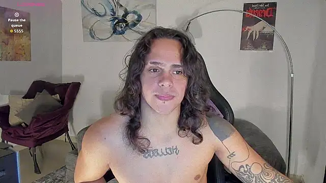 Snapshot of Maximiliano_scoott__ chatting on 05/22/26, 06:53 Maximiliano scoott online show from 05/22/26, 06:53