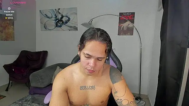Snapshot of Maximiliano_scoott__ chatting on 05/24/26, 08:03 Maximiliano scoott online show from 05/24/26, 08:03