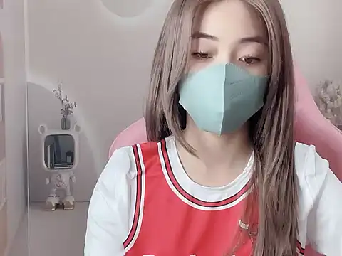 Snapshot of _KiuAnh_22 chatting on 11/18/25, 03:01 KiuAnh 22 online show from 11/18/25, 03:01