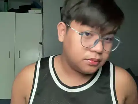 red libraxxx online show from 09/23/25, 07:00