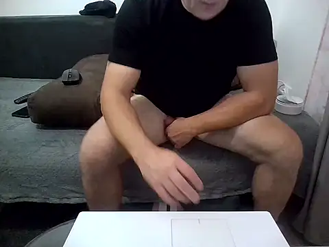 DaDDyLoVeSu83 online show from 10/19/25, 07:03