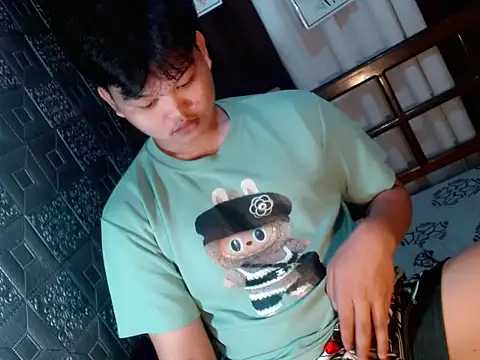 Reynelcock online show from 10/07/25, 10:51