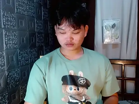 Reynelcock online show from 10/08/25, 04:48