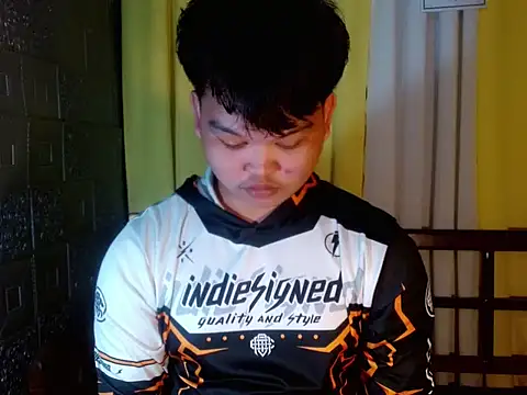 Reynelcock online show from 11/03/25, 10:27