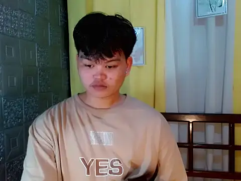 Reynelcock online show from 11/10/25, 09:52