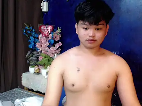 Reynelcock online show from 03/09/26, 06:12