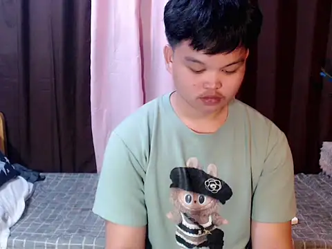 Reynelcock online show from 04/20/26, 01:25