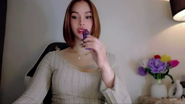 Snapshot of anna_lala7 chatting on 06/10/26, 12:37 anna lala7 online show from 06/10/26, 12:37