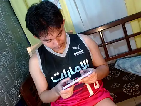 urguy toshi online show from 11/19/25, 08:14