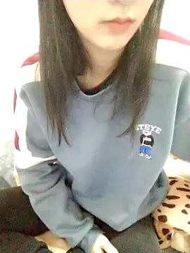 Kembong01 online show from 12/16/25, 10:04