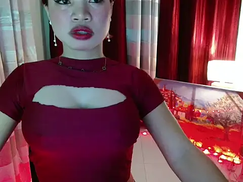 Snapshot of lover_girl143 chatting on 02/22/26, 04:16 lover girl143 online show from 02/22/26, 04:16