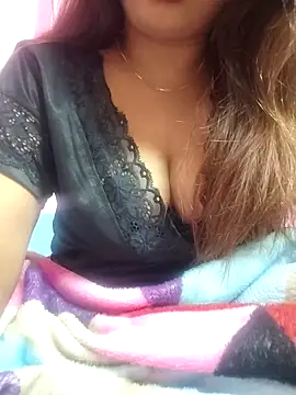 Snapshot of HOTT_SHANAYA chatting on 12/21/25, 06:59 HOTT SHANAYA online show from 12/21/25, 06:59