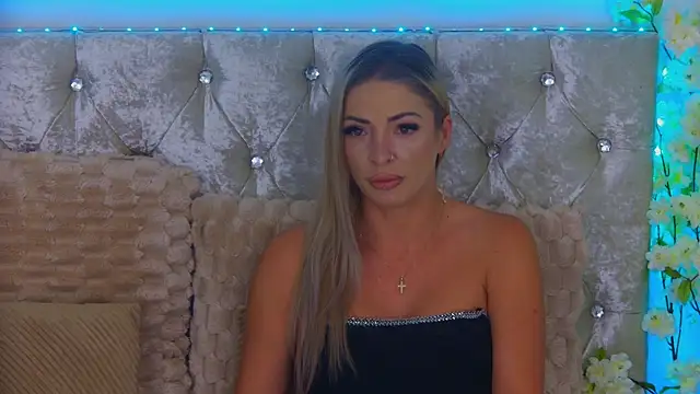 Izabellle02 online show from 07/10/26, 02:49