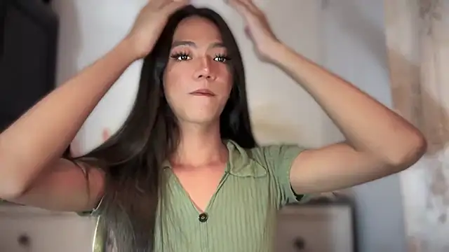 slimladyxoxo online show from 12/22/25, 07:11