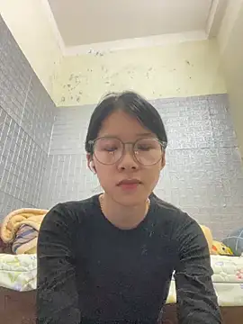 meomeo2k6 online show from 12/23/25, 08:12