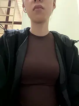 meomeo2k6 online show from 01/11/26, 07:24