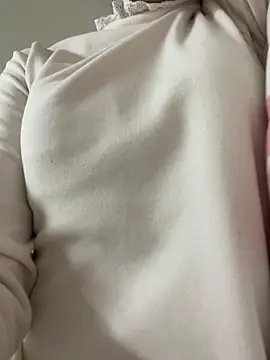 meomeo2k6 online show from 02/25/26, 06:23