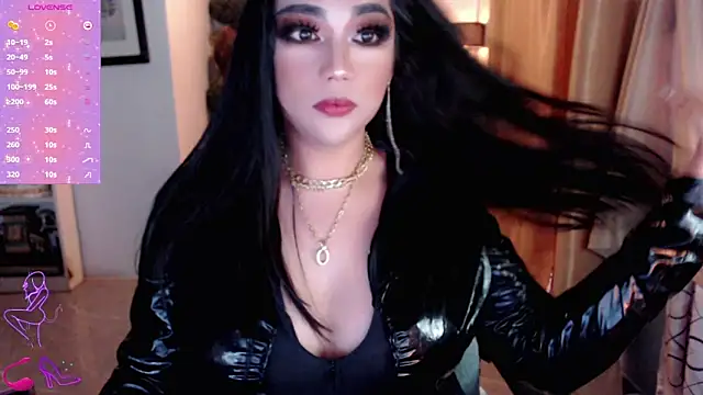 Snapshot of Goddess_Pleasure chatting on 06/20/26, 02:58 Goddess Pleasure online show from 06/20/26, 02:58