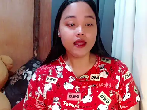  Lylia online show from 11/21/25, 12:21