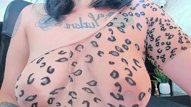 Dantzel  online show from 01/17/26, 07:50