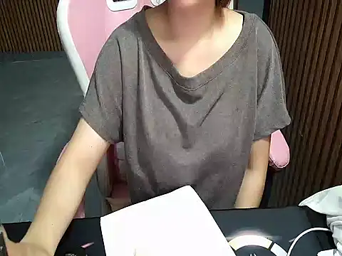 Ori-Yannie online show from 04/20/26, 03:31