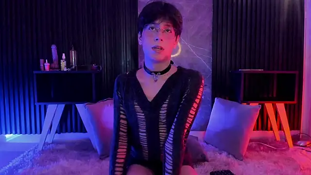 luixdust  online show from 09/16/25, 04:46