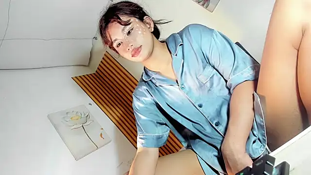 Ts morena online show from 10/30/25, 04:41