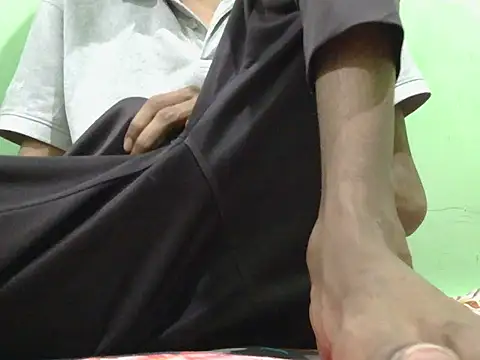 rockyy23boy online show from 09/11/25, 12:16