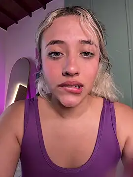 Alexa  Blue online show from 10/24/25, 02:52