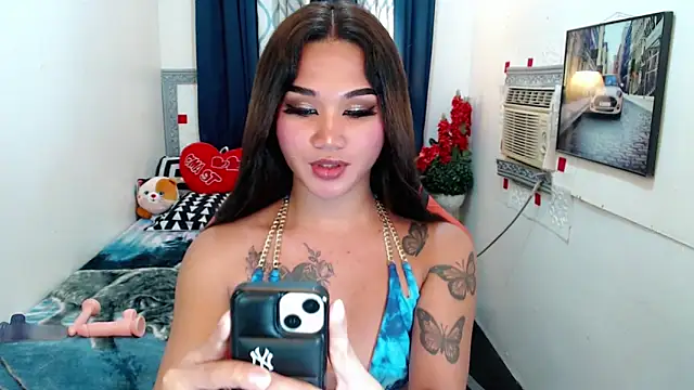 Snapshot of lil_fantacy chatting on 09/19/25, 05:09 lil fantacy online show from 09/19/25, 05:09