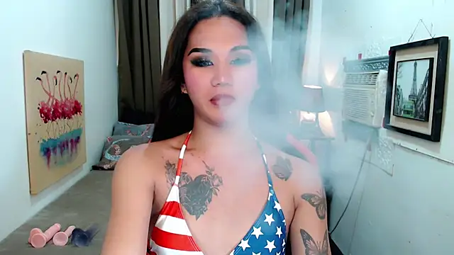 Snapshot of lil_fantacy chatting on 10/01/25, 02:23 lil fantacy online show from 10/01/25, 02:23