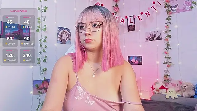 hinnata lovely online show from 02/03/26, 12:32