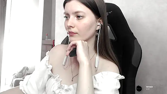 cute elfy  online show from 09/12/25, 02:06