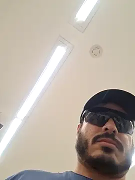 Snapshot of BathToys chatting on 09/29/25, 05:51 BathToys online show from 09/29/25, 05:51