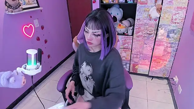 Vero Osb  online show from 11/19/25, 12:21