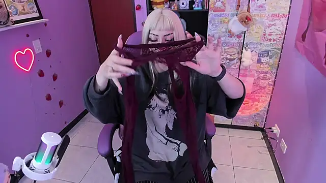 Vero Osb  online show from 11/21/25, 12:10